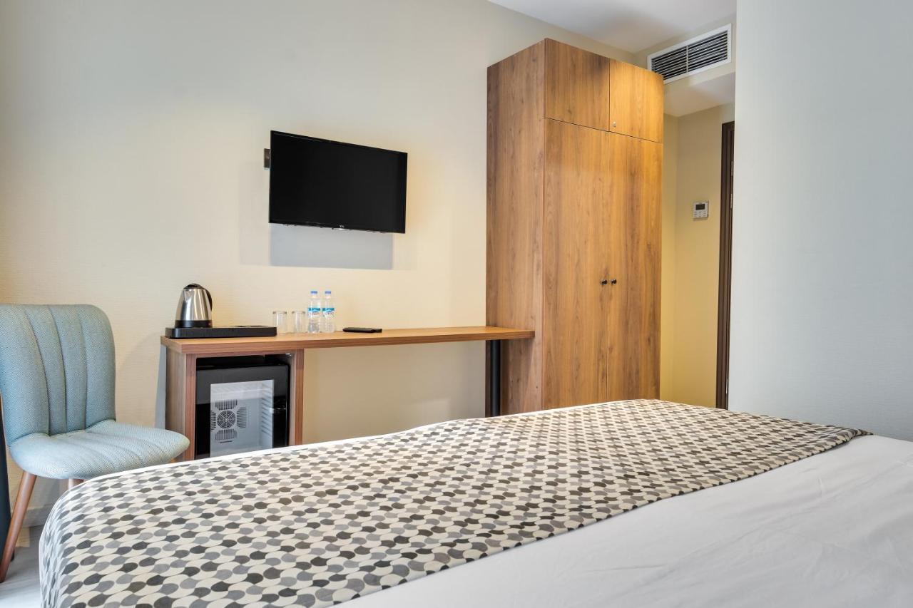 Eleven Inn Tbilisi Esterno foto